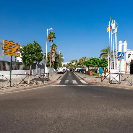 Vakantiehuis Orange Volcano - Pool, Gym And Activities In Sport Center Fariones Included